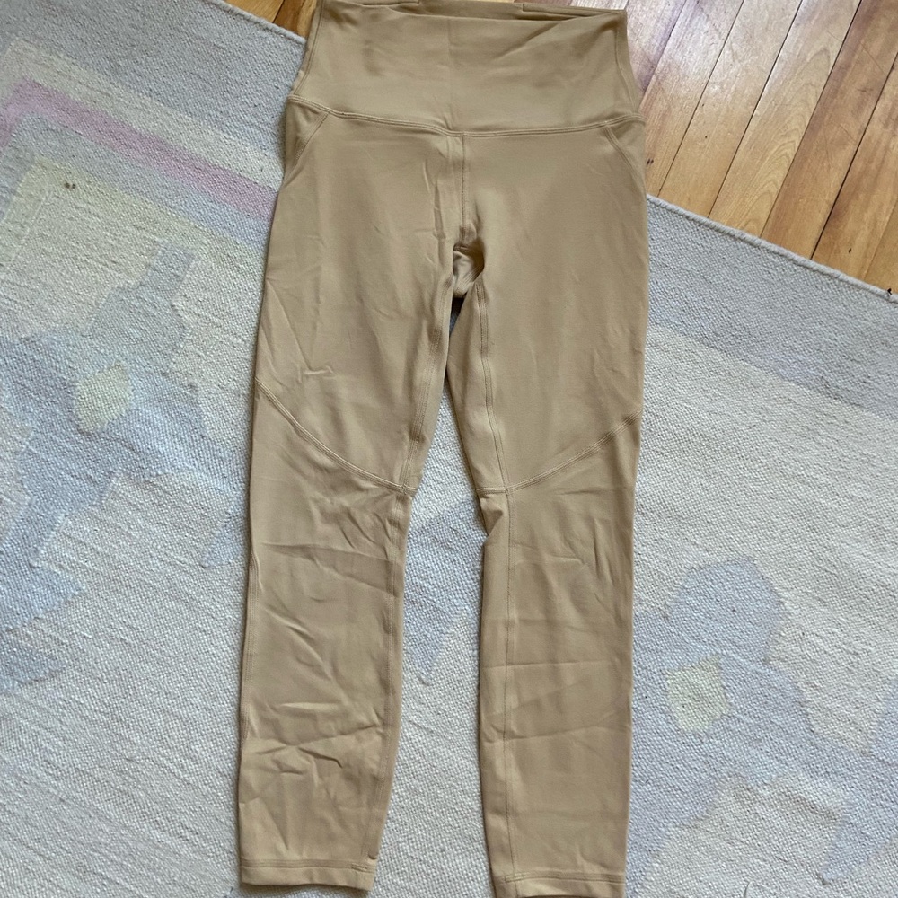 Cropped Lululemon leggings